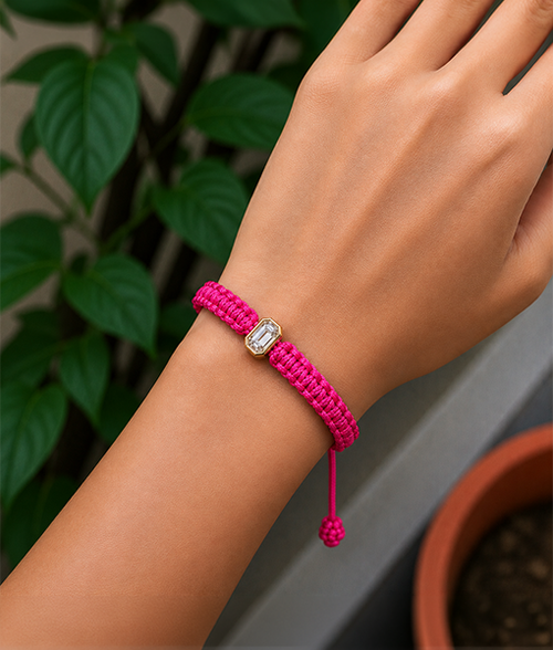 Solo Emerald Bezel Band