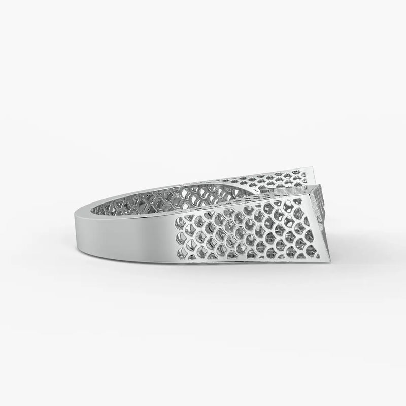 Avant Pyramid Luxe Ring