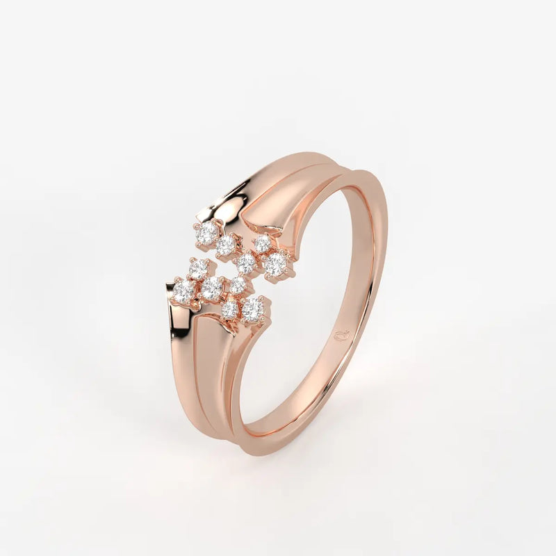 Elvara Bloom Cross Spark Ring