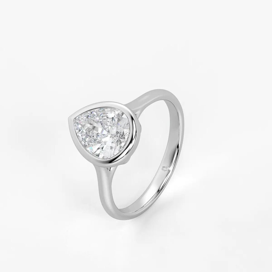 Peara Gleam Solitaire Ring