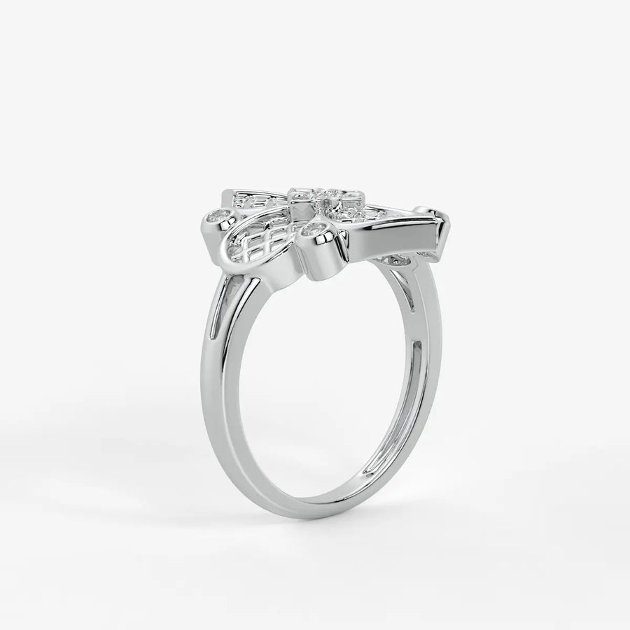 Aurelia Quatrefoil Lattice Diamond Ring
