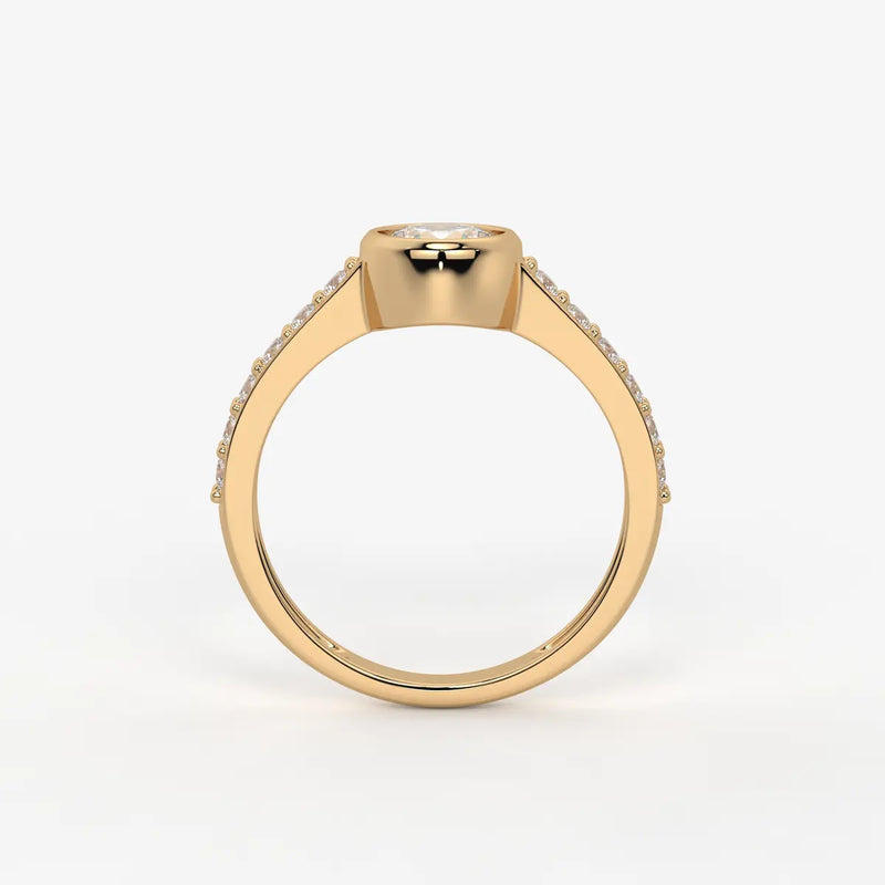 Serenique Round Bezel Diamond Ring