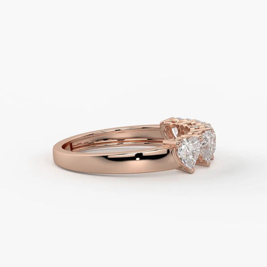 Heartline Verse Diamond Ring