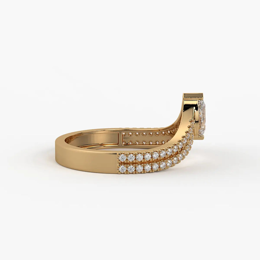 Elaris Pear Solitaire Diamond Ring
