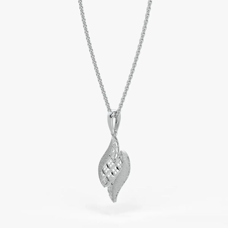 Flareleaf Pendant